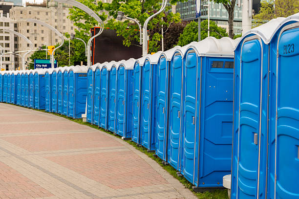 Best VIP or Luxury Restroom Trailers  in De Witt, NY